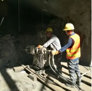 义安水下抗分散灌浆料特点 水下不分散注浆料介绍